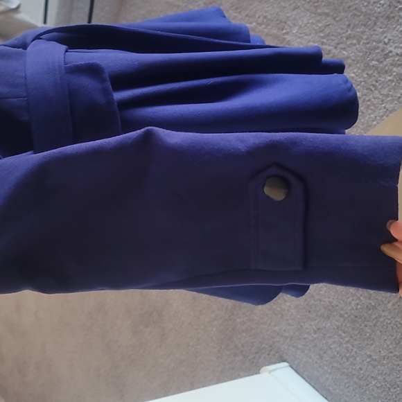 Peacoat - Picture 3 of 6